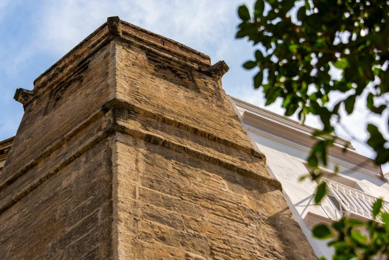 Torre Homenaje Historical Suites Sevilla Exterior foto