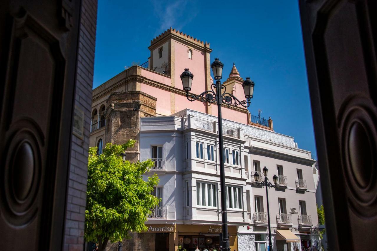 Torre Homenaje Historical Suites Sevilla Exterior foto