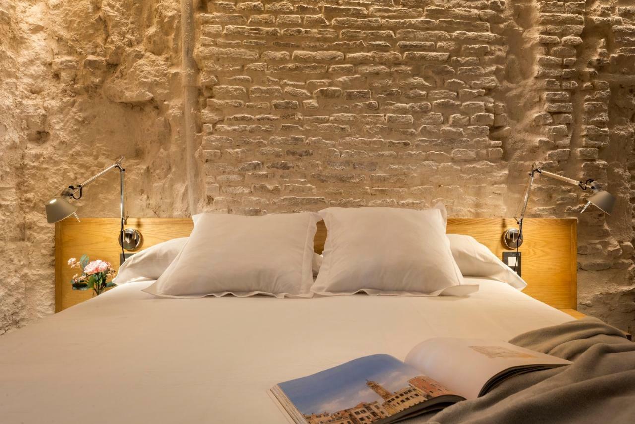 Torre Homenaje Historical Suites Sevilla Exterior foto